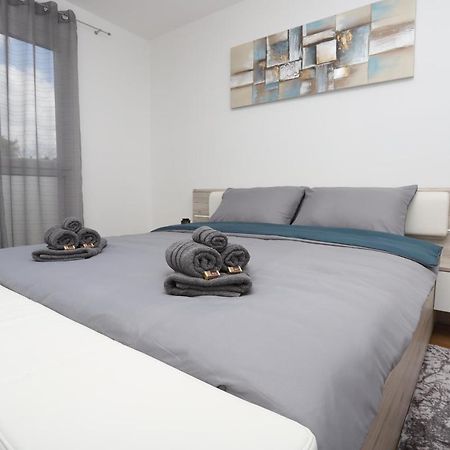 Apartman Perla Deluxe Пореч Екстериор снимка