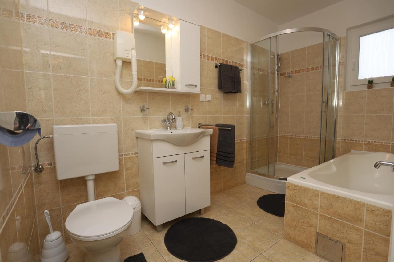 Apartman Perla Deluxe Пореч Екстериор снимка